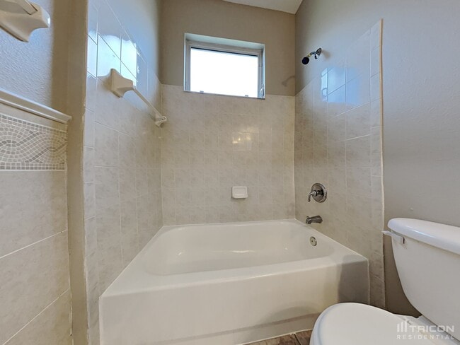 Building Photo - 18315 Brookpark Dr