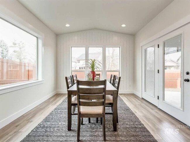 Building Photo - 6631 S Kirra Way