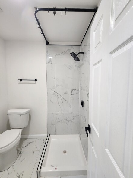 Building Photo - 1206 Caldwell Ct S