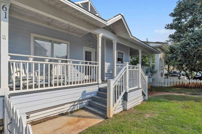 Building Photo - 61 Sunfish St