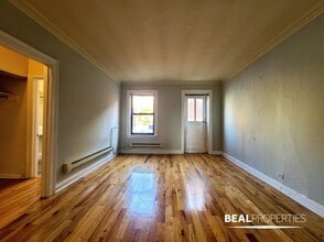 Building Photo - 0 bedroom in CHICAGO IL 60610