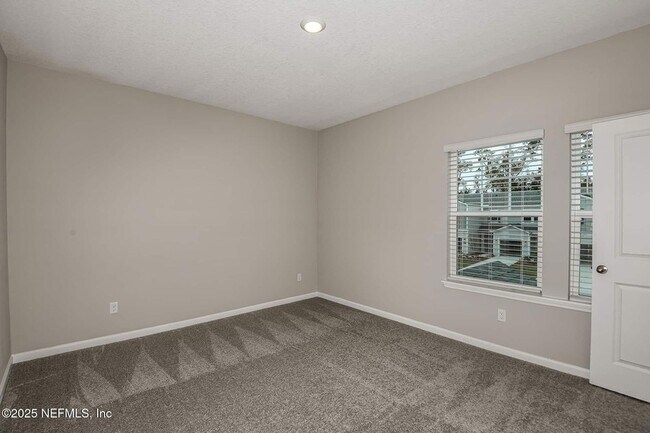 Building Photo - 10654 Towns Wy