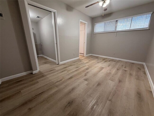 Building Photo - 3304 Red River St