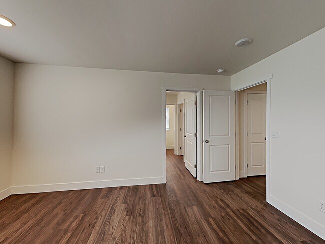 Building Photo - 19212 16th Avenue Court E