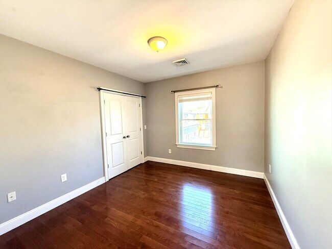 Building Photo - 4 Woodworth St