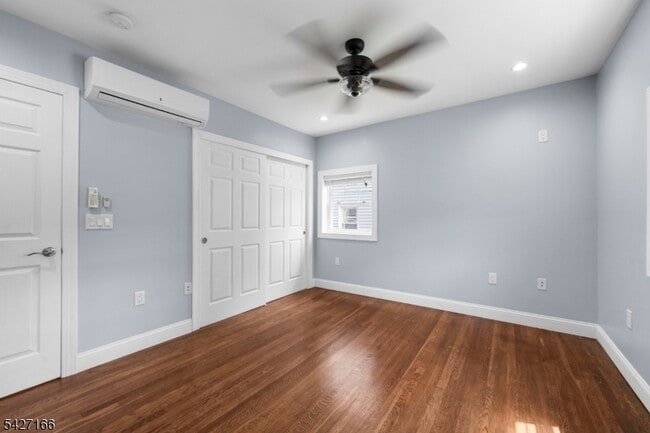 Building Photo - 12 Roosevelt Ave