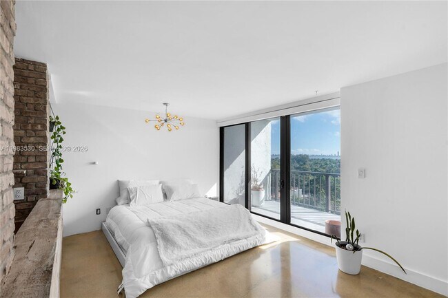 Building Photo - 5701 Biscayne Blvd