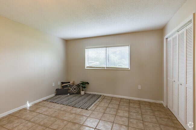 1 BR, 1 BA - 640SF - The Fairview | 1 & 2 Bedroom Apartments in...