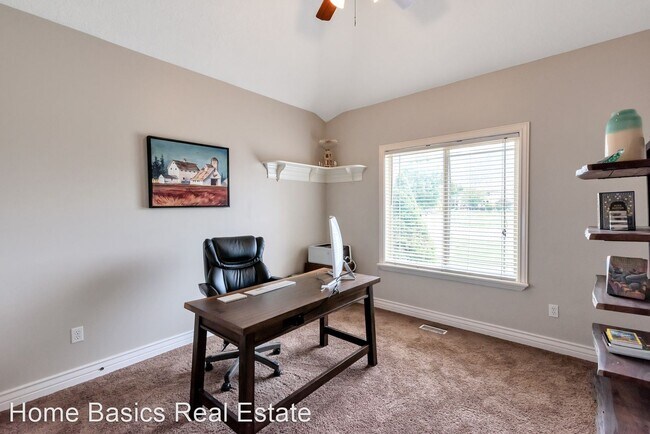 Building Photo - 6 br, 4.5 bath House - 9947 N Yorkshire Ct