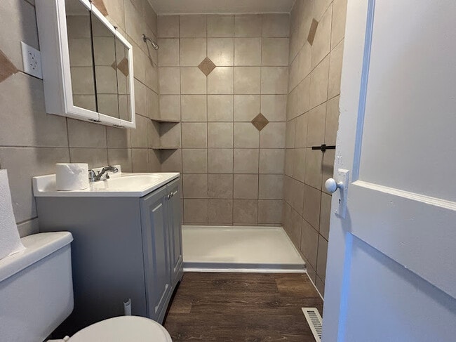 Building Photo - 203 S Hardy Ave