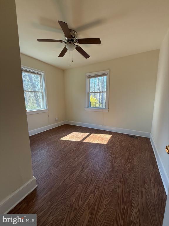 Building Photo - 9253 Dahlgren Rd