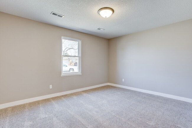 Building Photo - 6141 N Judson Dr