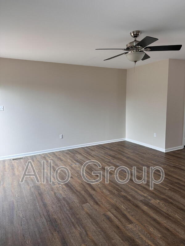 Building Photo - 139 Bonnybrook Rd