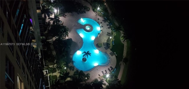 Building Photo - 2641 N Flamingo Rd