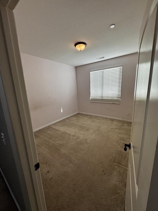 Building Photo - 9604 Prometheus Dr