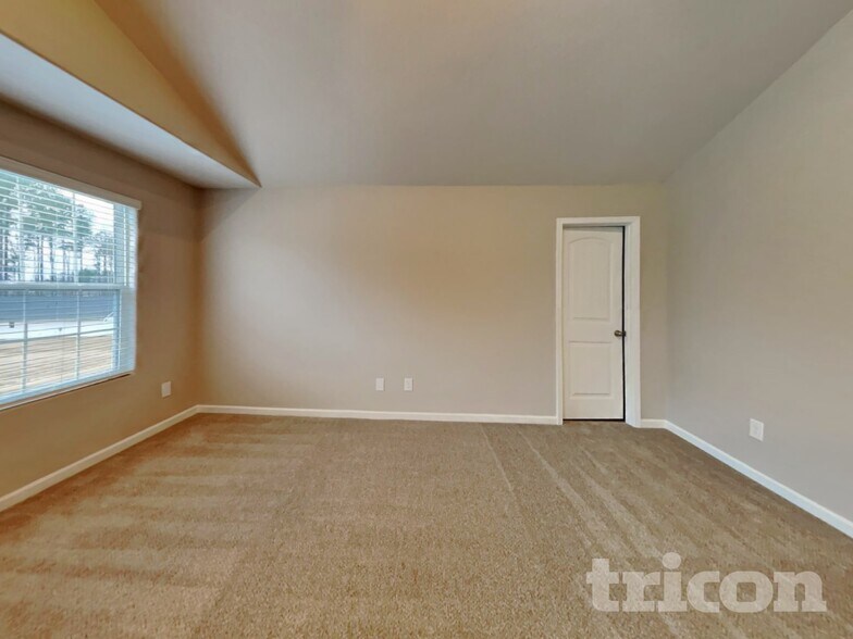Building Photo - 120 Ivy Bank Dr