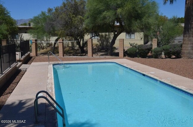 Building Photo - 9159 E Broadway Blvd