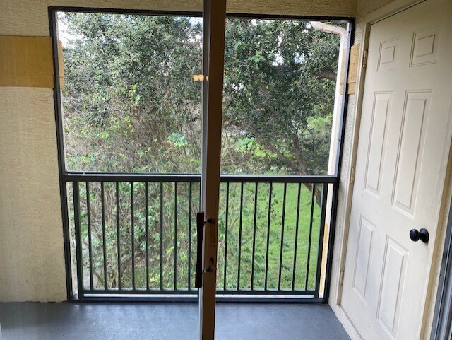 Building Photo - 11561 Villa Grand