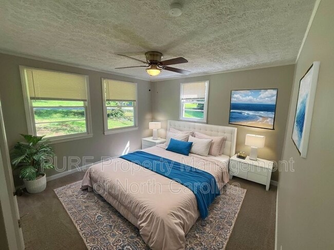 Building Photo - 3515 Julia Ct