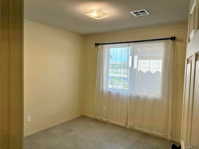 Building Photo - 3856 S Brianna Dr