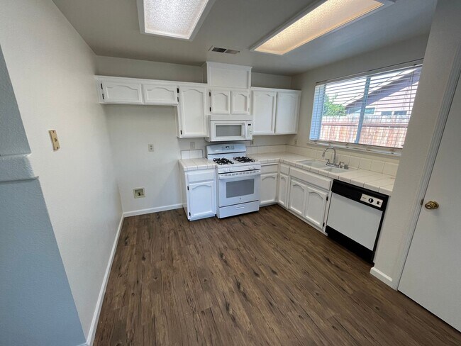 Building Photo - Charming Farmersville House coming soon!