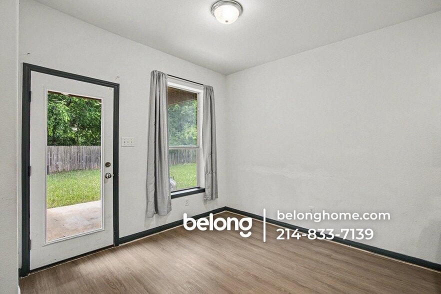 Building Photo - 1004 Junegrass Ln