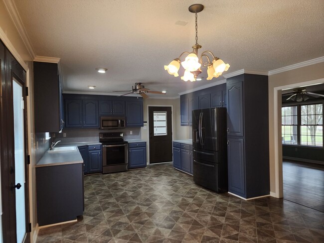 Building Photo - Saltwater Pool