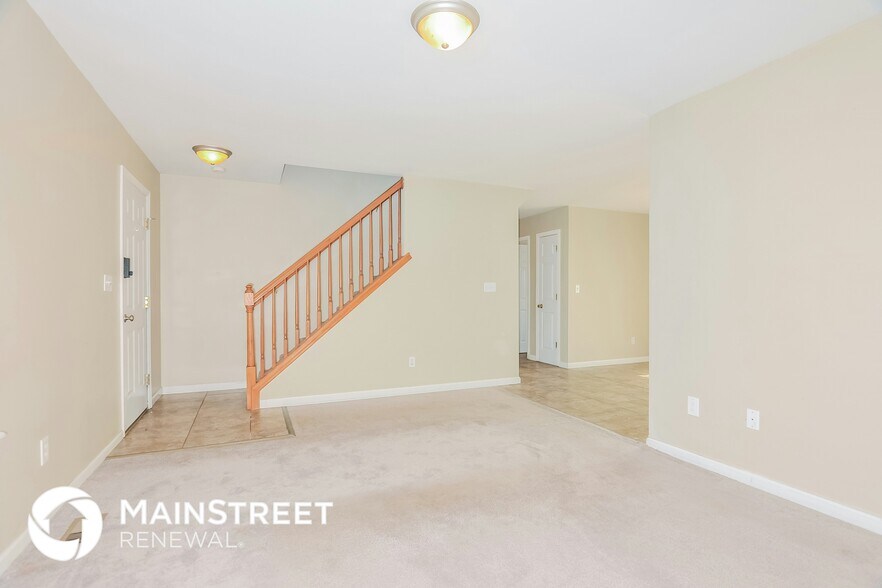 Building Photo - 32 Great Owls Way