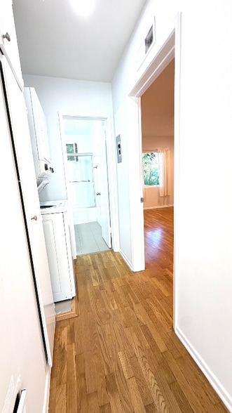 Building Photo - 2009 Preuss Rd