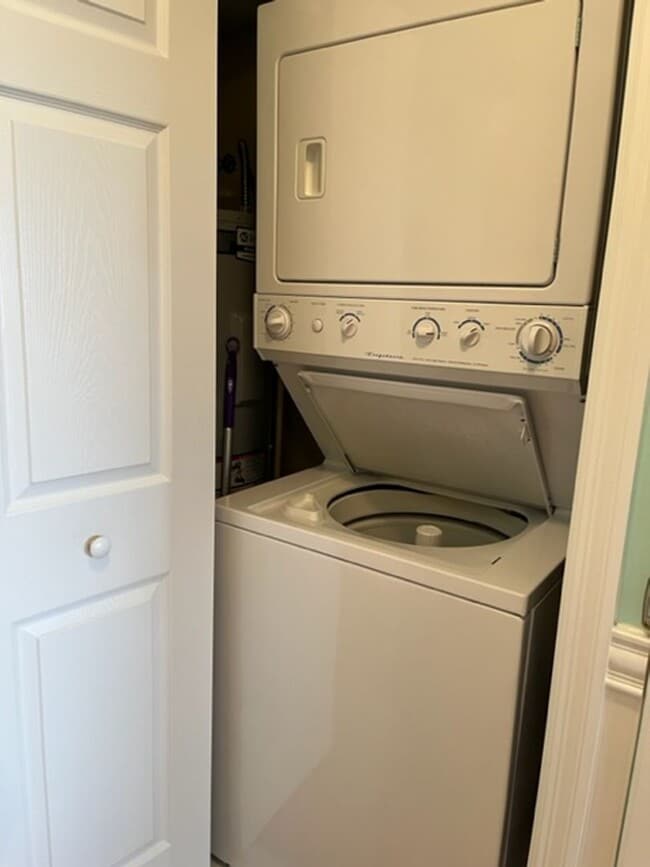 Building Photo - SEASONAL RENTAL 2 Bedroom Condo in Surf Ci...