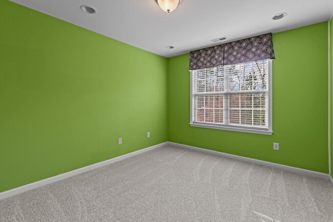 Building Photo - 3019 Valleystone Dr