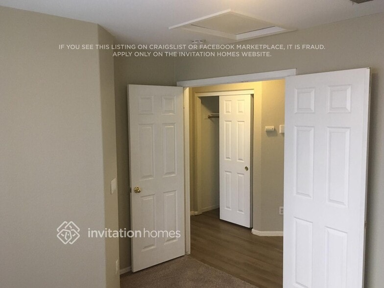 Building Photo - 2049 N 109th Ave