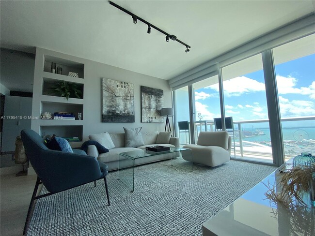 Building Photo - 888 Biscayne Blvd