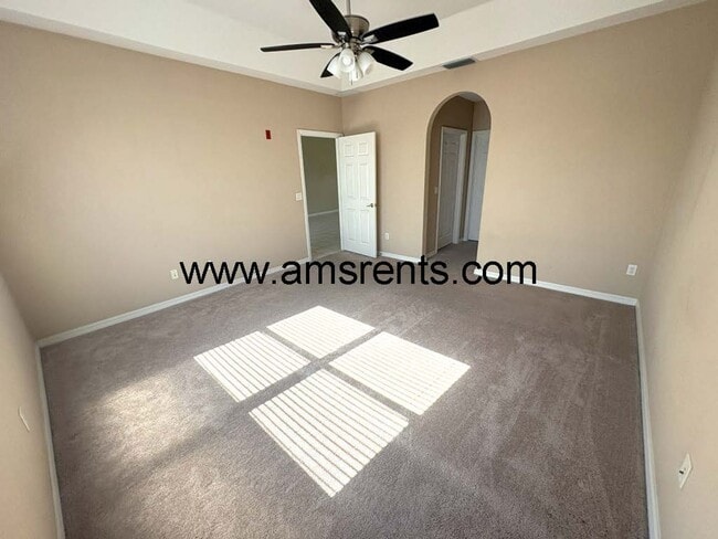 Building Photo - Spacious 2 bedroom 2 bath Condo in North Shore at Lake Hart
