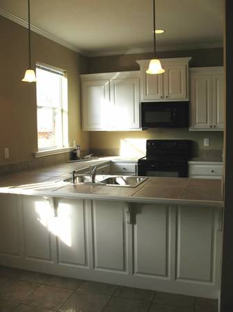 Building Photo - 2403 Brightside Dr