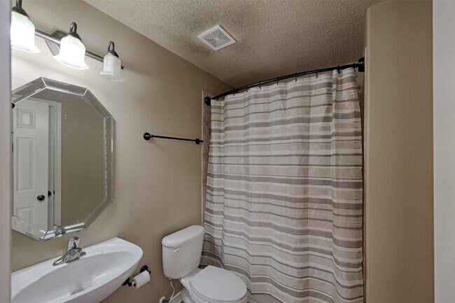 Building Photo - 14918 Pollux Dr