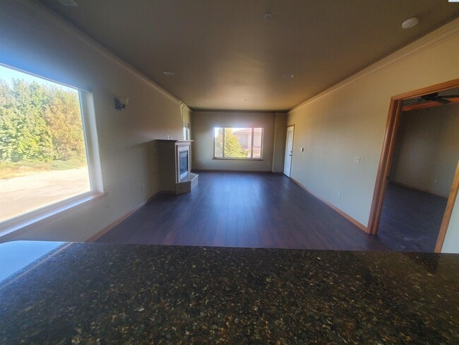 Building Photo - Riverwalk Village-Luxury living-partial ri...