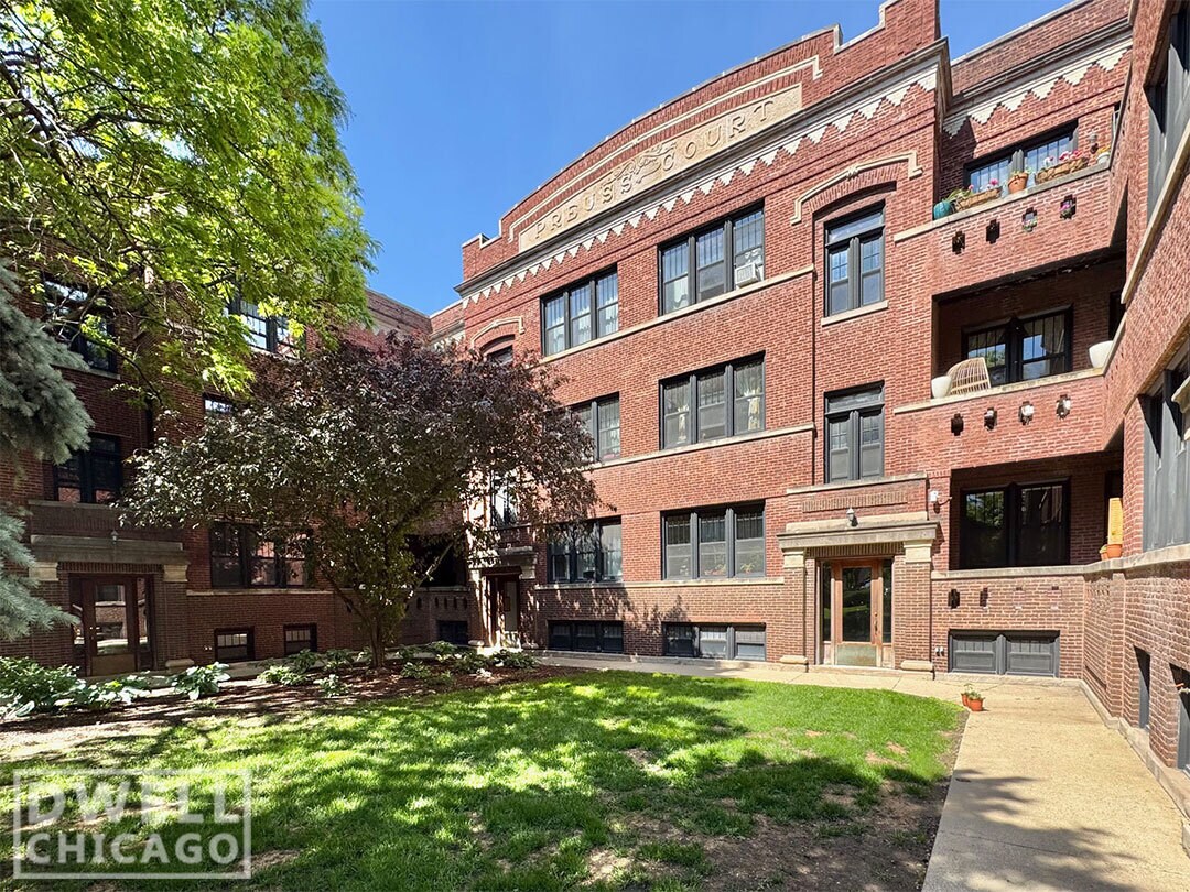 Building Photo - 2530 N Kedzie Blvd