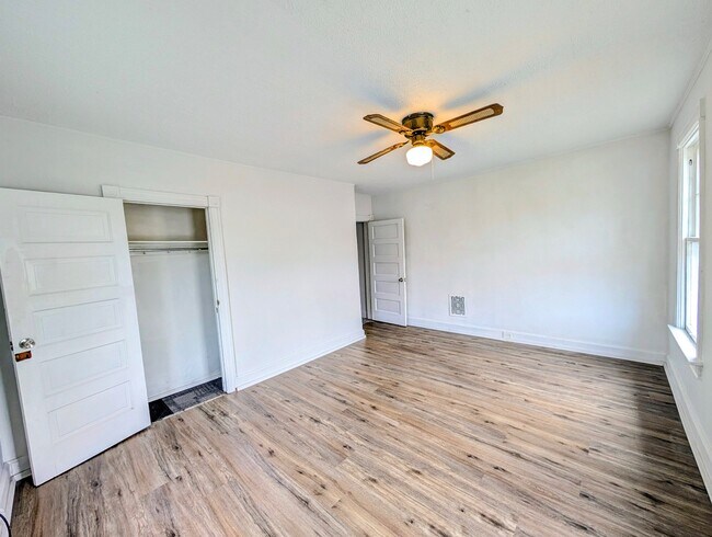 Building Photo - 416 Guilford Ave