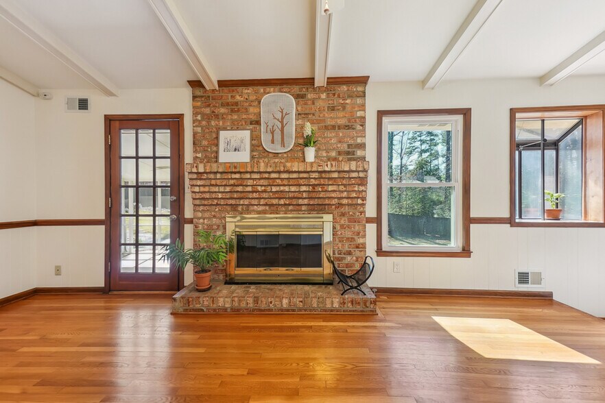 Building Photo - 4981 Hidden Branches Dr