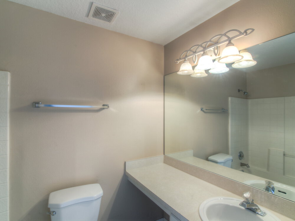 Building Photo - 3813 Kyle Dr