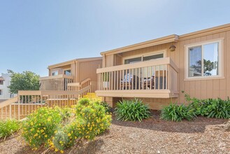 Building Photo - This fully furnished 1bedroom, 1bath was r...