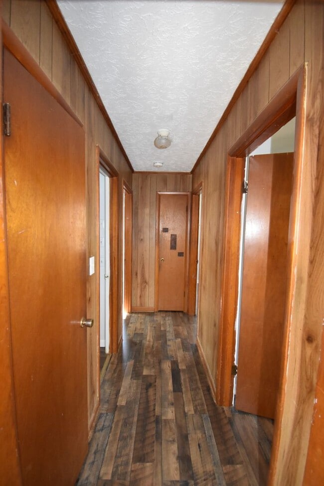 Building Photo - 3 Bedroom Pet Friendly Home For Rent Near ...