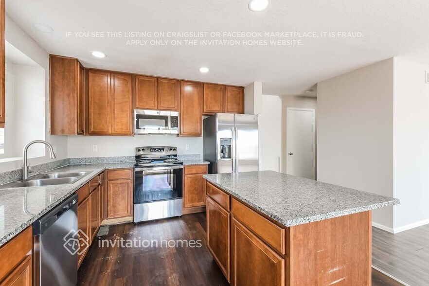 Building Photo - 9500 E 112th Dr
