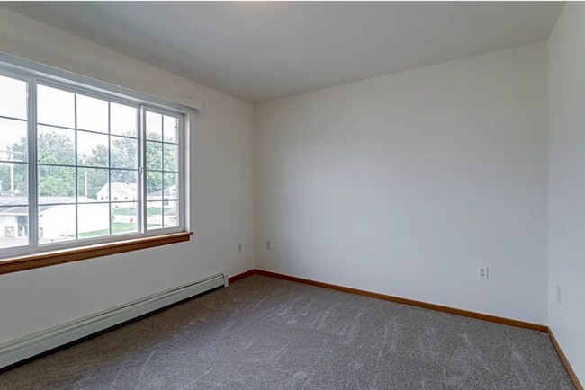 Building Photo - 16 North Ave