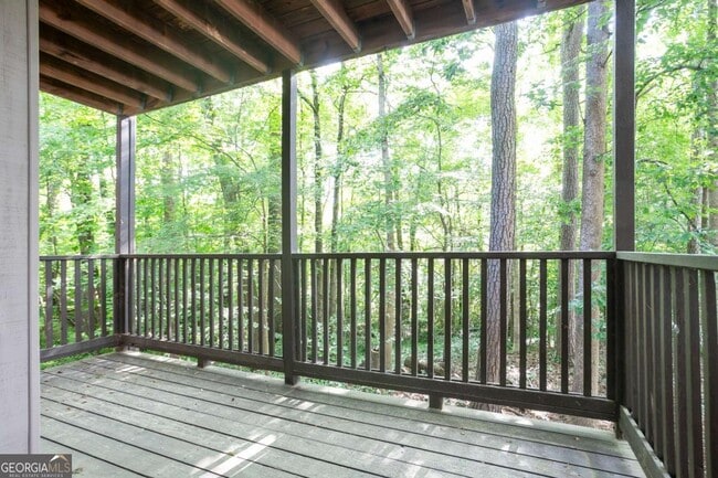 Building Photo - 408 River Run Dr