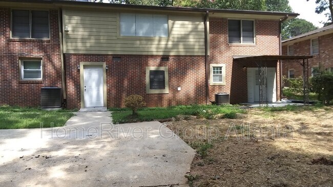 Building Photo - 1715 Highland Pl