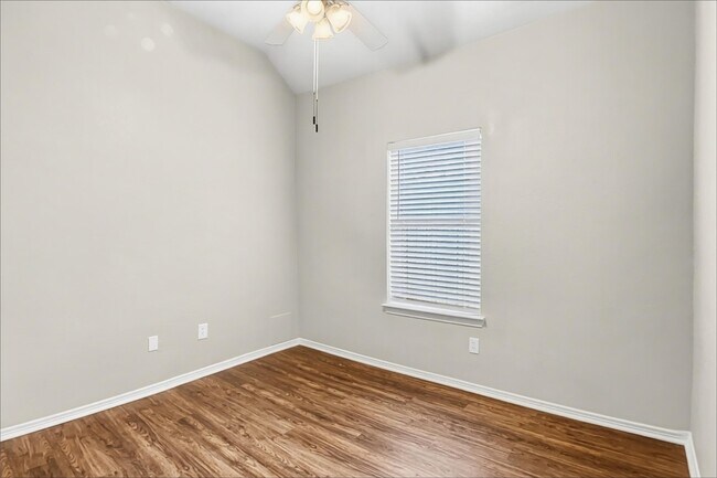 Building Photo - 1016 Brazos Ct