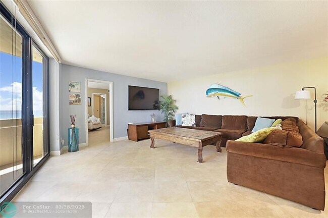 Building Photo - 2800 N Ocean Dr