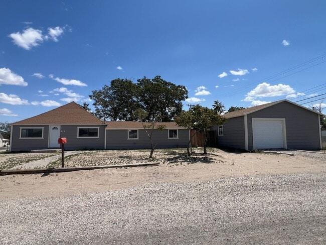 Primary Photo - Renovated House for Rent in Fallon